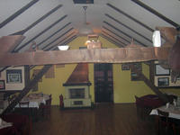 Коњички клуб